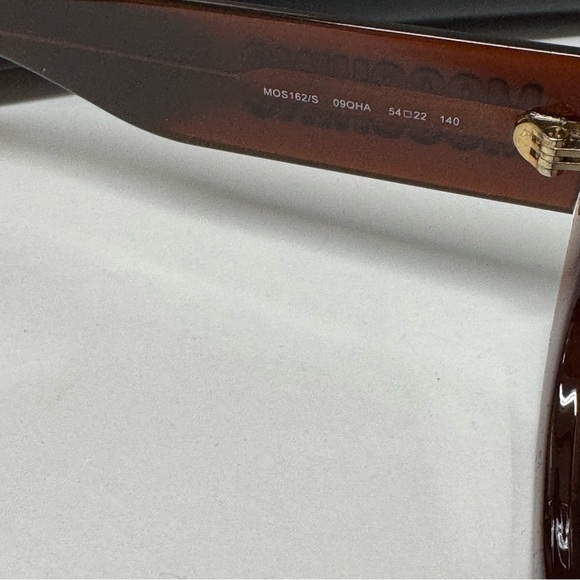 ❤️‍🔥SUPER SALE $400 NEW MOSCHINO OVERSIZED SUNGLASSES - Picture 7 of 10